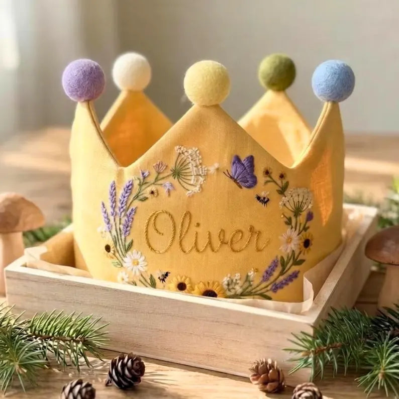 Personalized Birthday Crown detail detail
